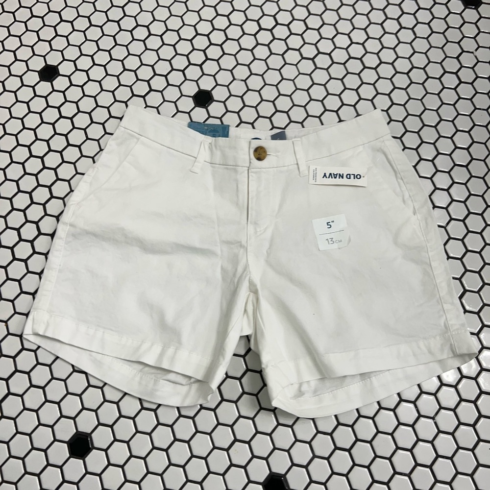 NWT old navy white shorts size 0 5 inch